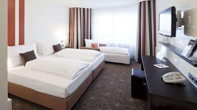 Zeller'S Quartier Hotel Königsbrunn Szoba fotó