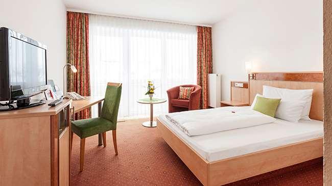 Zeller'S Quartier Hotel Königsbrunn Szoba fotó