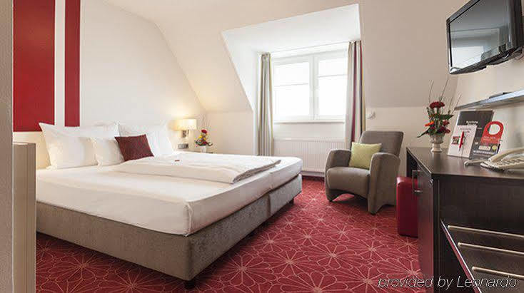 Zeller'S Quartier Hotel Königsbrunn Kültér fotó