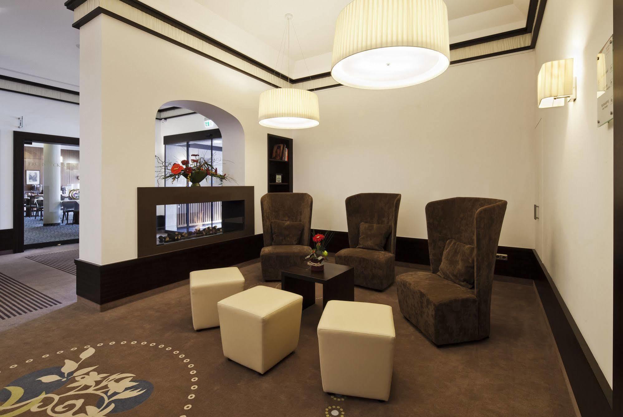 Zeller'S Quartier Hotel Königsbrunn Kültér fotó