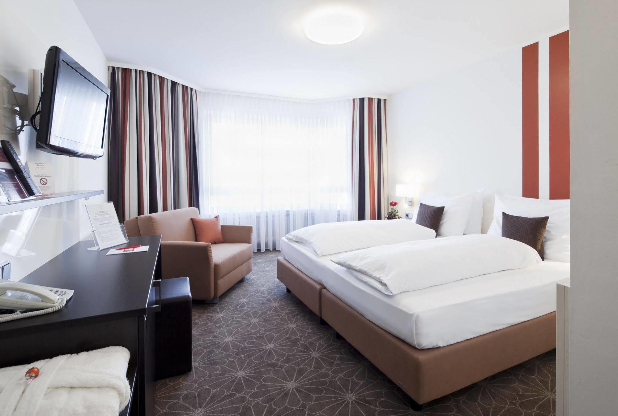 Zeller'S Quartier Hotel Königsbrunn Szoba fotó