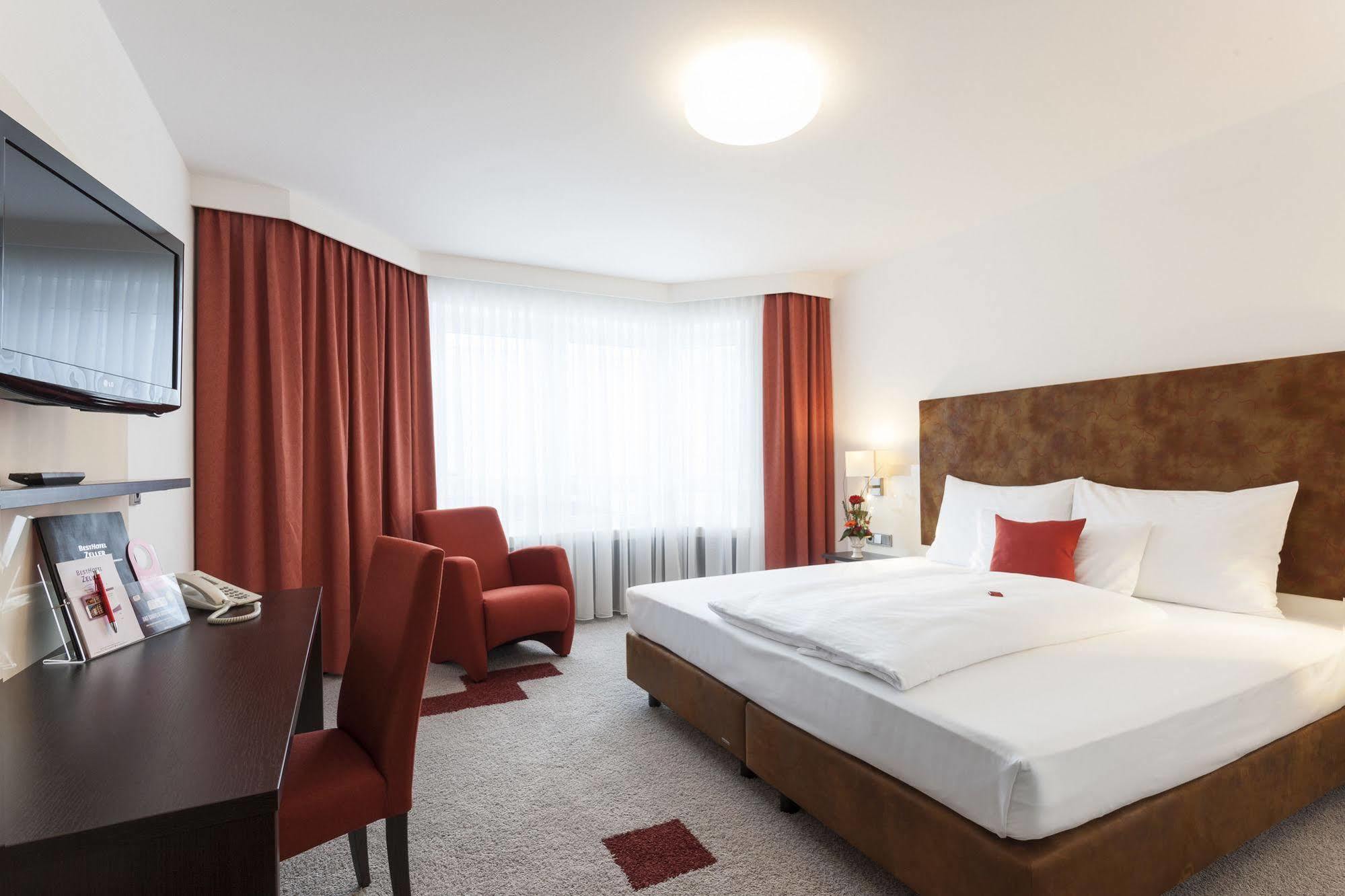 Zeller'S Quartier Hotel Königsbrunn Kültér fotó