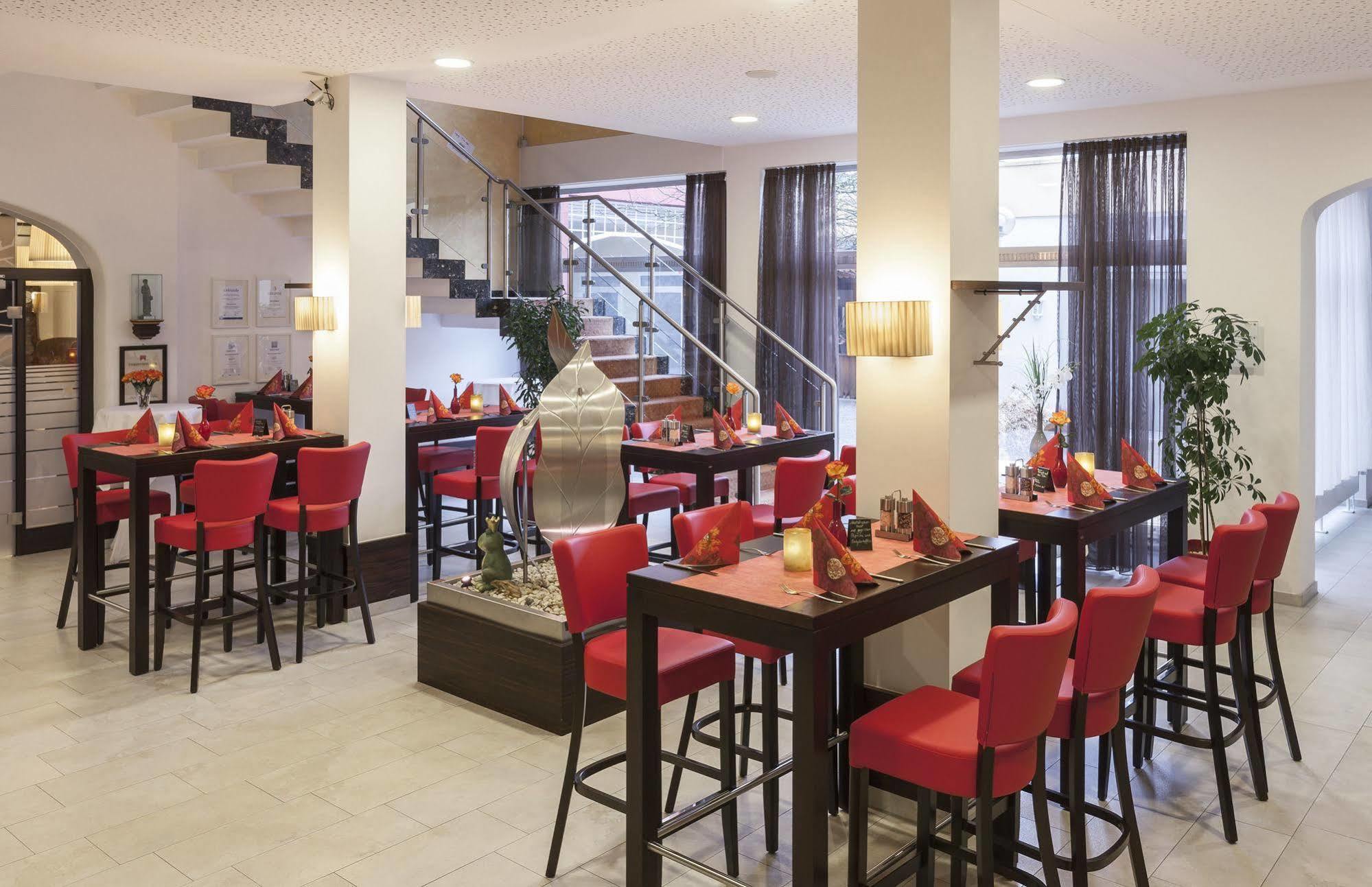 Zeller'S Quartier Hotel Königsbrunn Kültér fotó